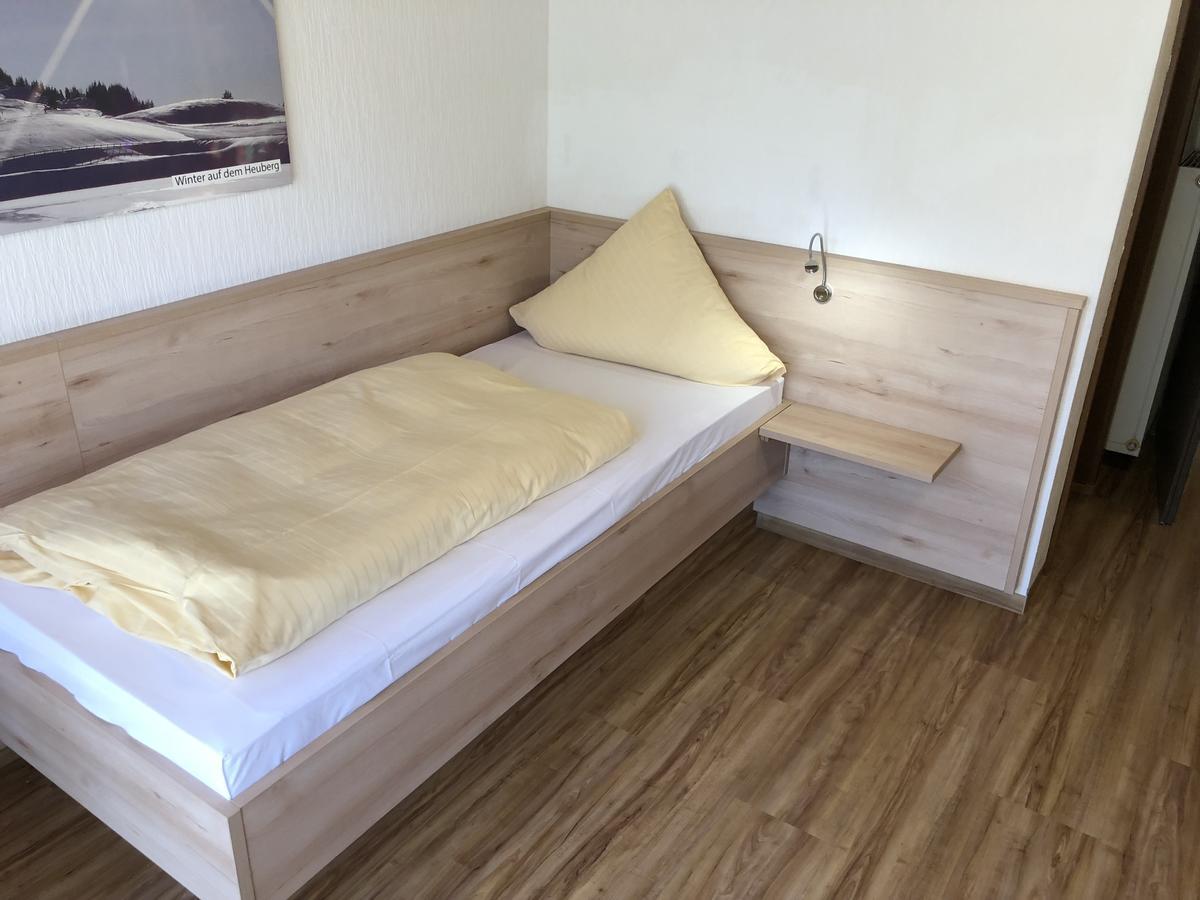 Hotel Heuberger Hof, Wehingen Екстериор снимка